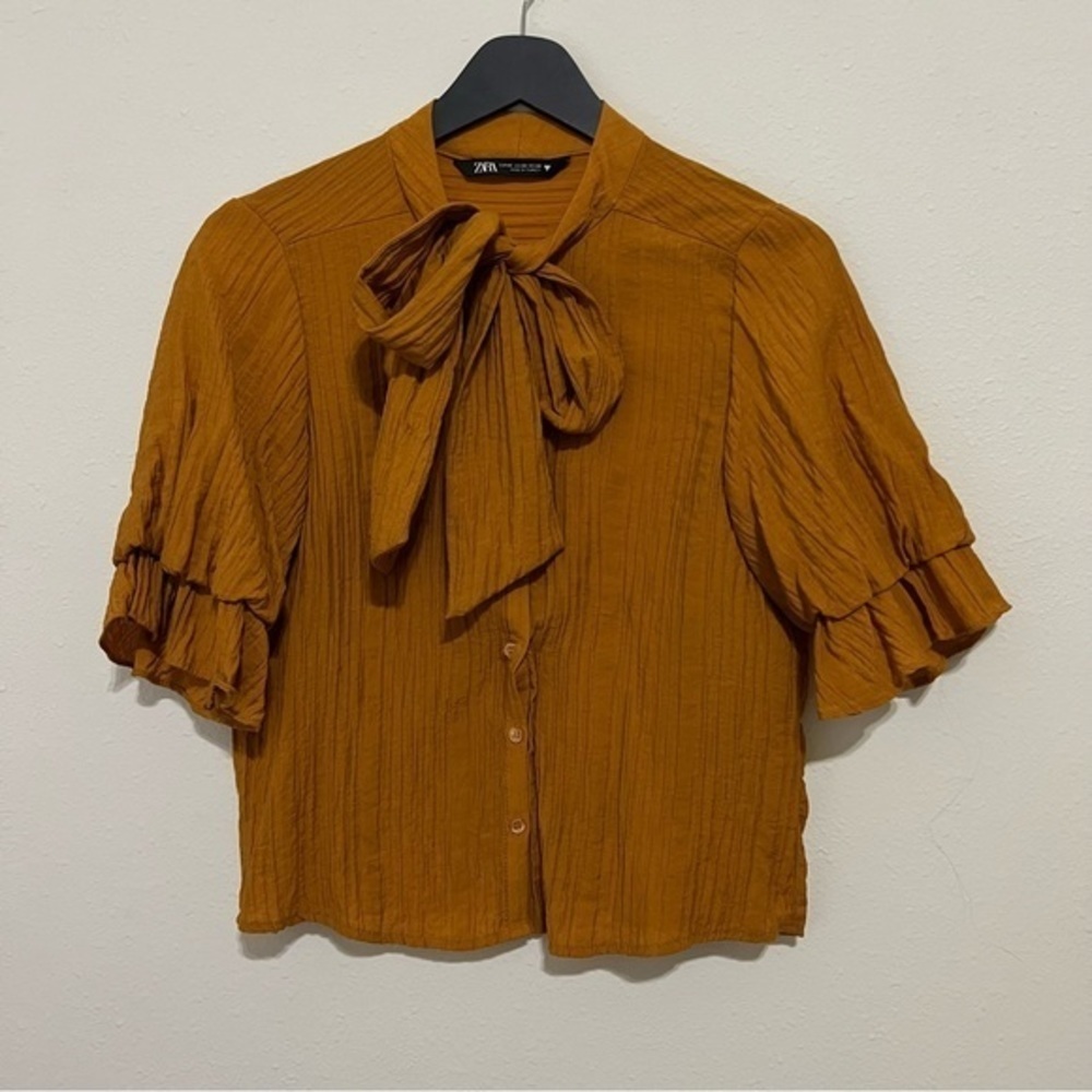 ZARA Mustard Blouse With Bow Detail Short Sleeve Button size XS - Picture 2 of 7